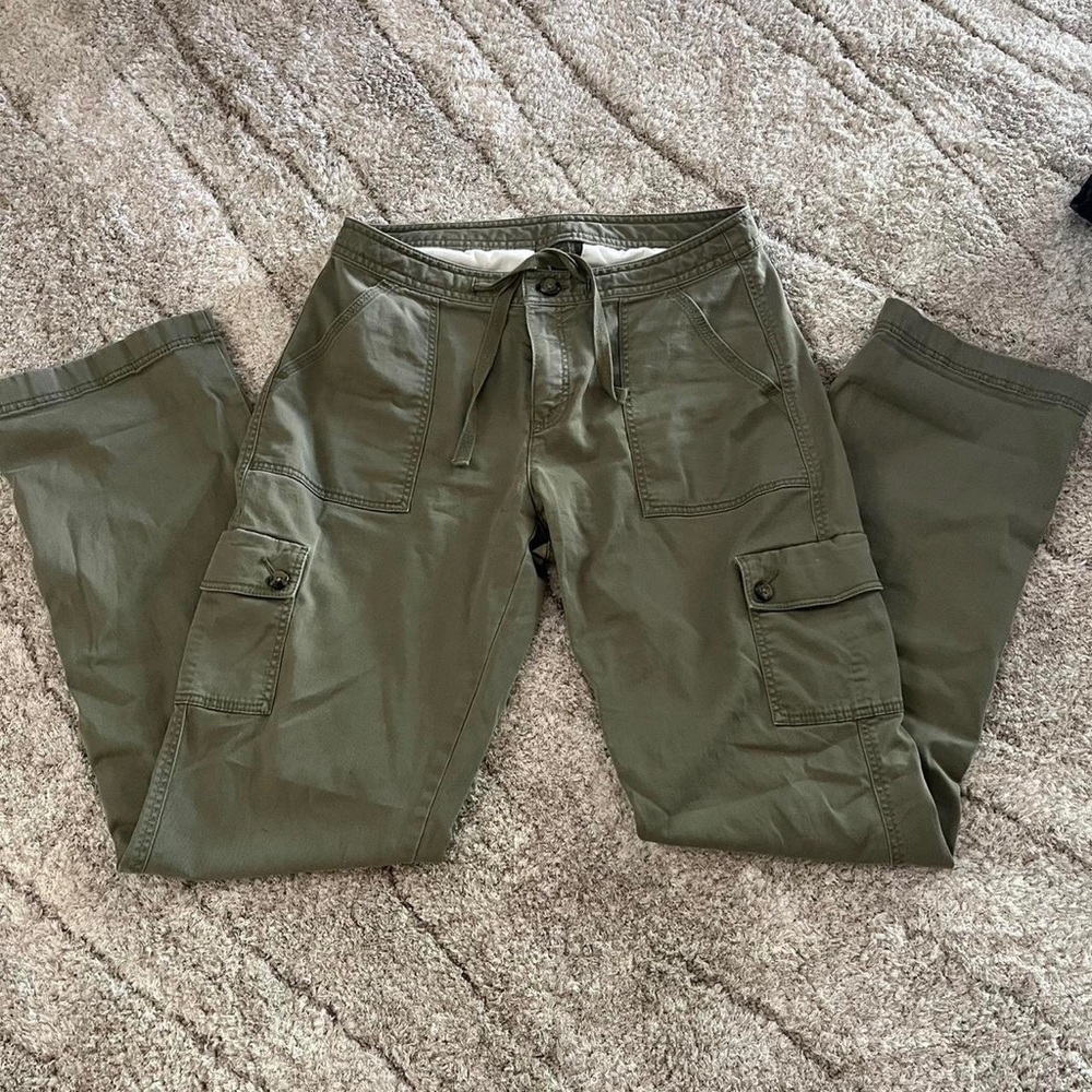 L.L. Bean olive green cargo capris